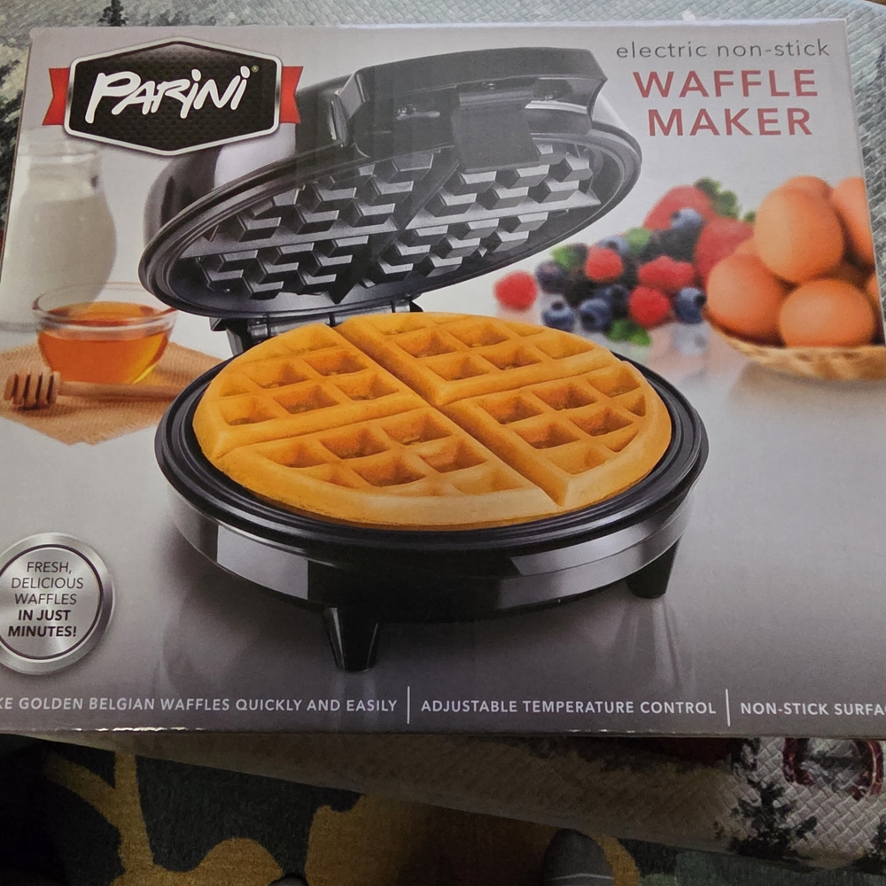 Parini Black Electric Waffle Maker
